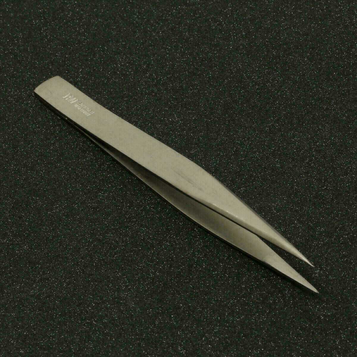 Uhrmacher Pinzette TITAN Spitzpinzette Tweezer AUGUSTA Antimagnetisch