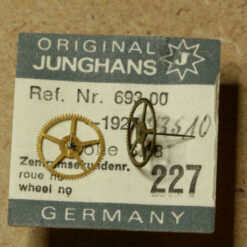 JUNGHANS 693.00 PART 227 Zentrumssekundenrad, sweep second wheel & pinion h.668